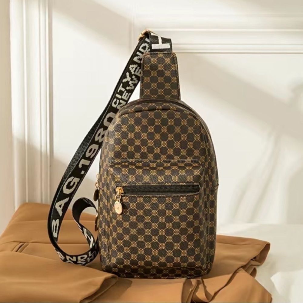 KUCHEN & BAG Wide Strap Crossbody Shoulder Festival Sling Bag